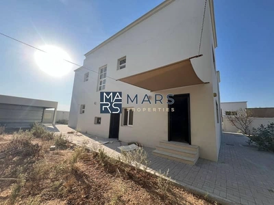 Luxury| Spacious| 5 Bedroom Villa| With Maid Room| Best Price| Closer to Emirates Road-1