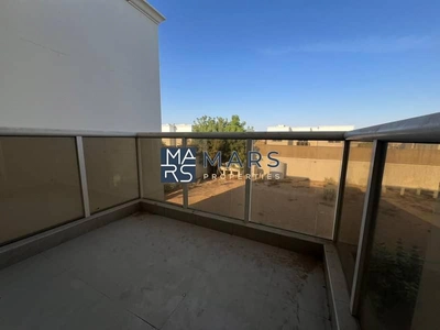 Luxury| Spacious| 5 Bedroom Villa| With Maid Room| Best Price| Closer to Emirates Road-4