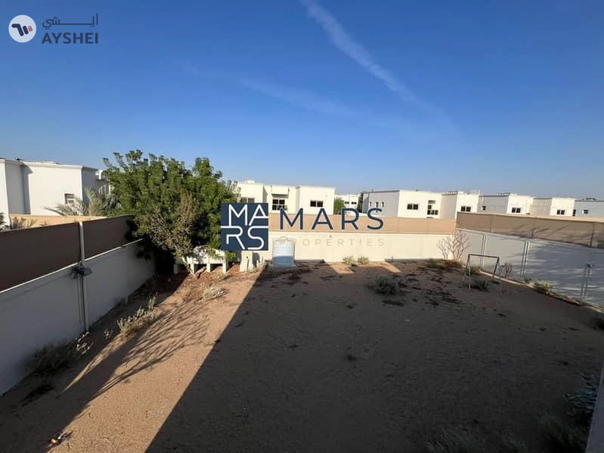 Luxury| Spacious| 5 Bedroom Villa| With Maid Room| Best Price| Closer to Emirates Road-15-15