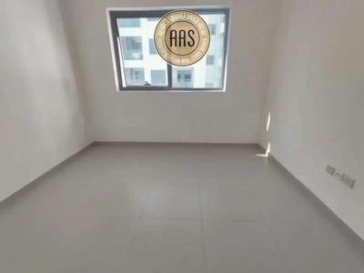 Close to metro stadium 2Bhk with All ementies Available in 78k-5