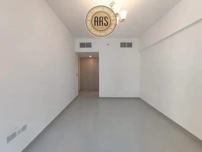 Close to metro stadium 2Bhk with All ementies Available in 78k-6