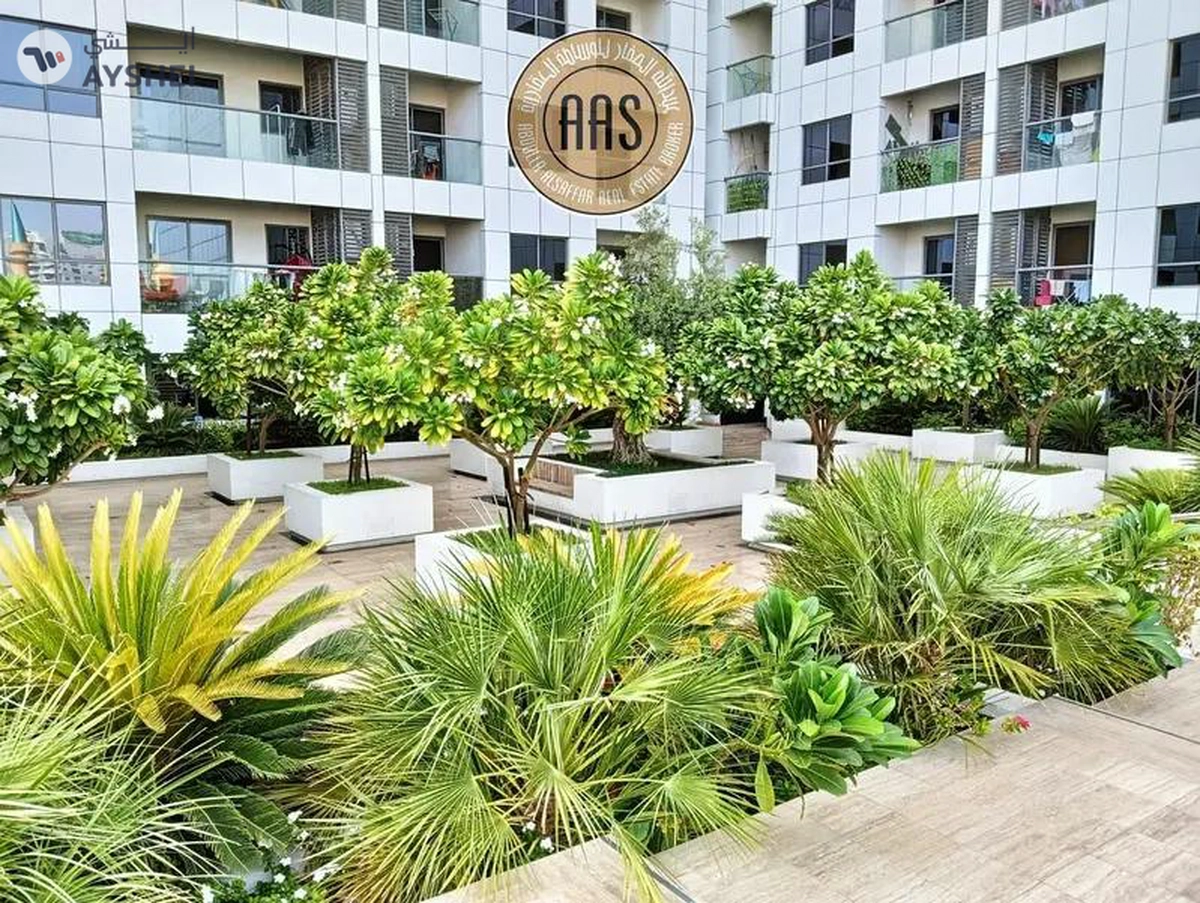 Close to metro stadium 2Bhk with All ementies Available in 78k-13-13