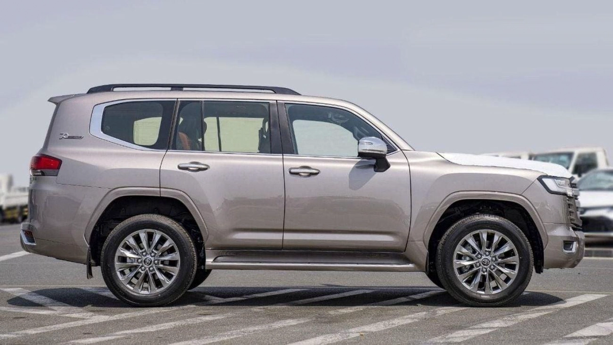 Toyota Land Cruiser Land cruiser VXR 3.3L diesel AT MY 2025 V6