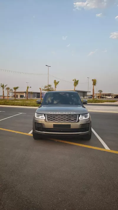 Land Rover Range Rover Supercharged 2018 | GCC Specs | Low Mileage-1