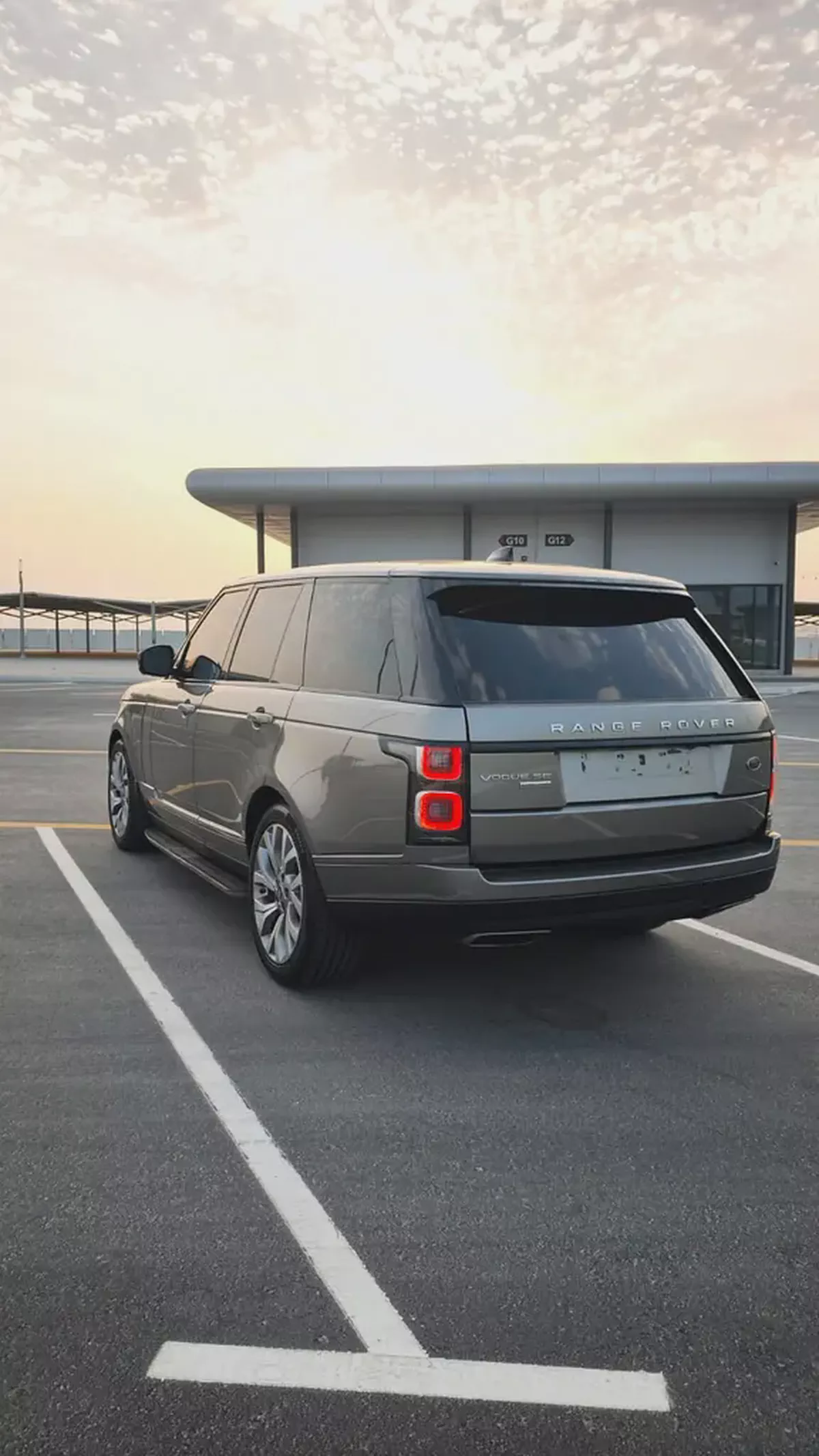 Land Rover Range Rover Supercharged 2018 | GCC Specs | Low Mileage-4-4