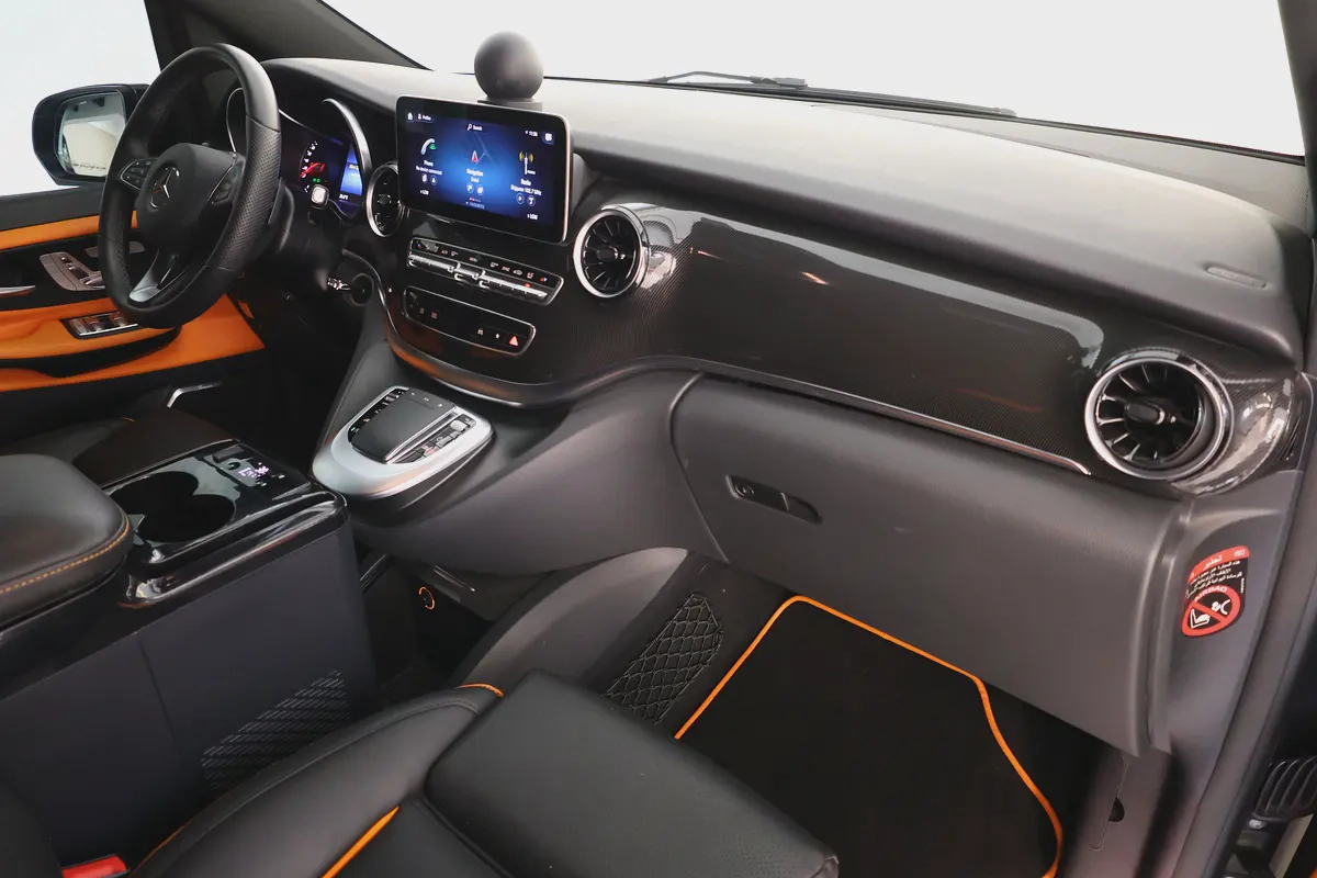 2024 Mercedes-Benz V-Class V 250 GCC Spec-61000KM - Brand New Luxury MPV-10-10