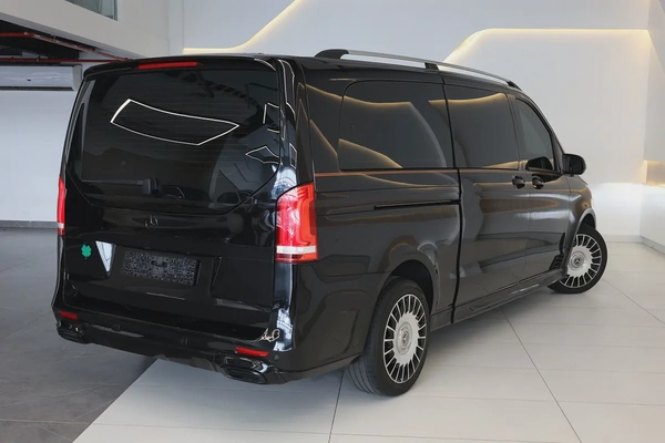 2024 Mercedes-Benz V-Class V 250 GCC Spec-61000KM - Brand New Luxury MPV