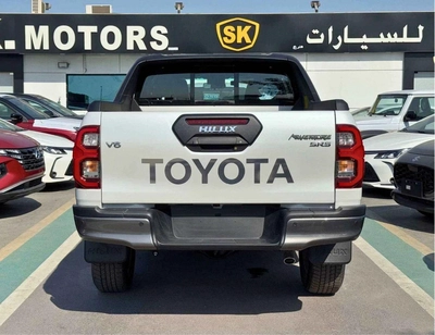 Toyota Hilux ADVENTURE | 4.0L V6 PETROL | 360* CAMERA | PUSH START | REAR A/C | OMAN SPECS-4