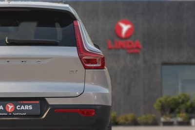 Volvo XC40 2023-19