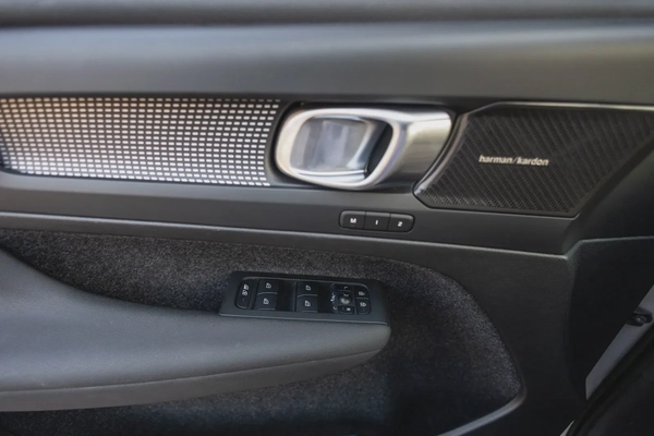 Volvo XC40 2023