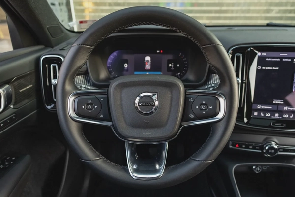 Volvo XC40 2023
