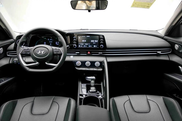 AED 813 Monthly l Hyundai Elantra GLX Elite 1.5L l Zero Down Payment | 1 Year Warranty