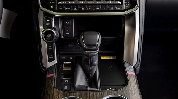 Toyota Land Cruiser LC300 VXR 3.5L PETROL TWIN TURPO MY2025