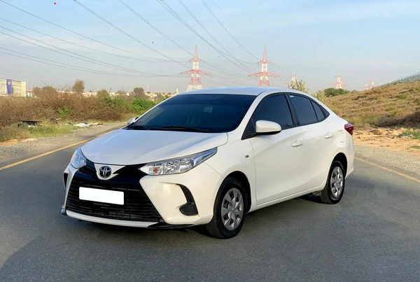 Toyota Yaris E