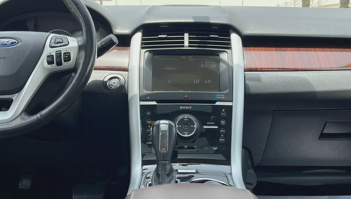 2014 Ford Edge Limited | Full Options | First Owner