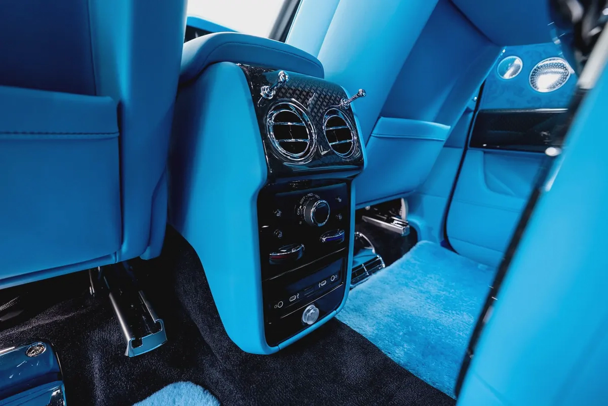 2026 ROLLS ROYCE CULLINAN |BLACK BADGE | GCC | CLOUD DESIGN INTERIOR | FULL OPTION