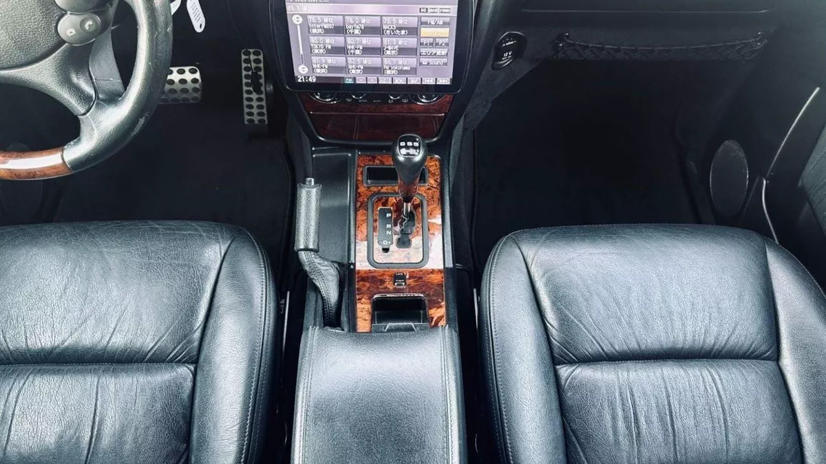 Mercedes Benz G55 AMG STD-17-0