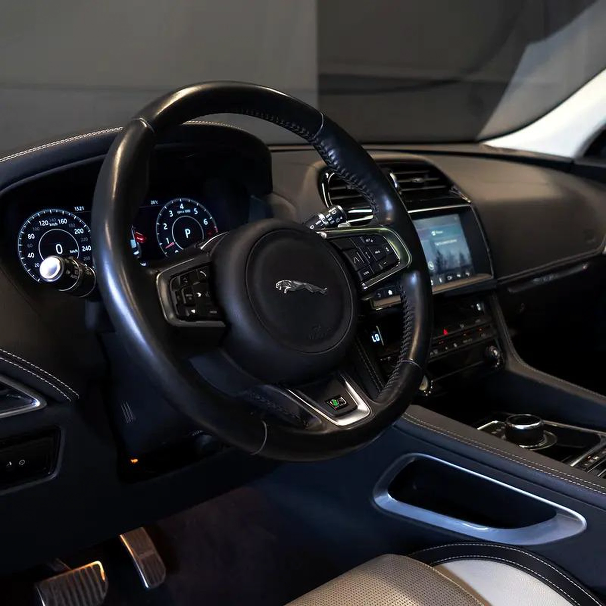 AED 1,532 p.m • 0% Downpayment • Jaguar F-Pace R-Sport • 1 Year Warranty-9-9