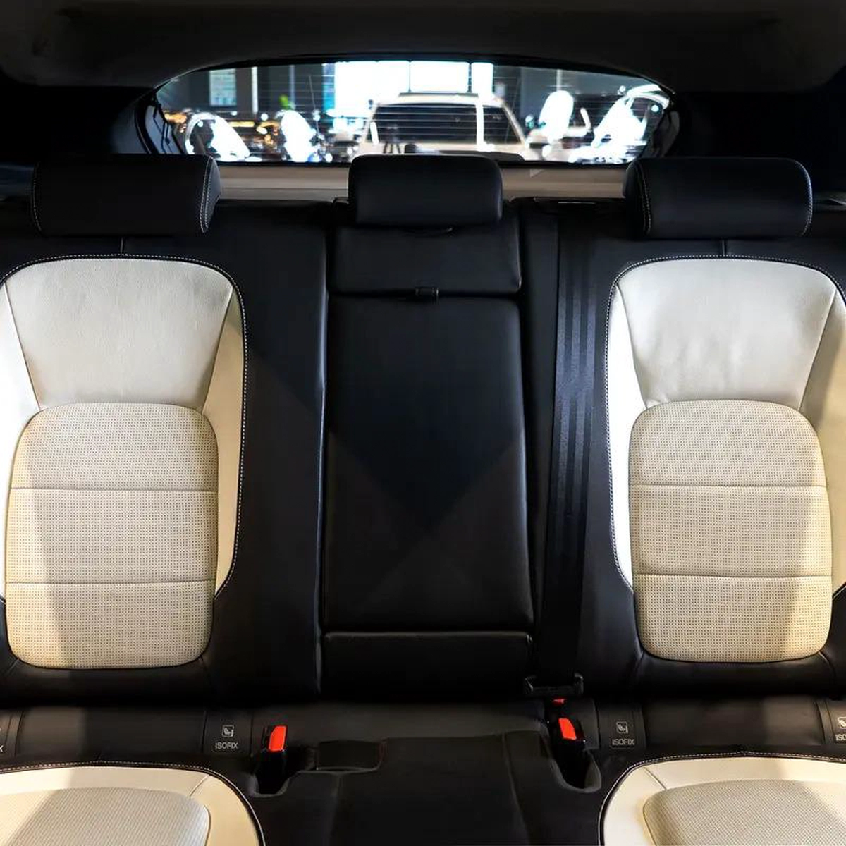 AED 1,532 p.m • 0% Downpayment • Jaguar F-Pace R-Sport • 1 Year Warranty-4-4