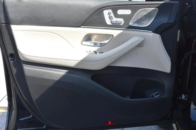 MERCEDES BENZ GLS450 4MATIC 2024 | BLACK-4