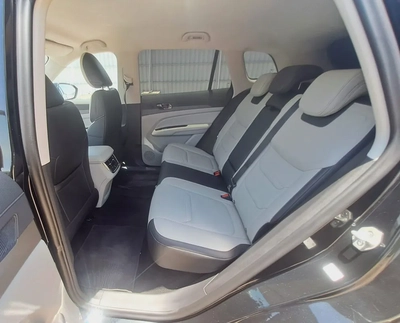 1040-Monthly I GCC | Cruise, Leather Seats, GPS I Accident Free-8