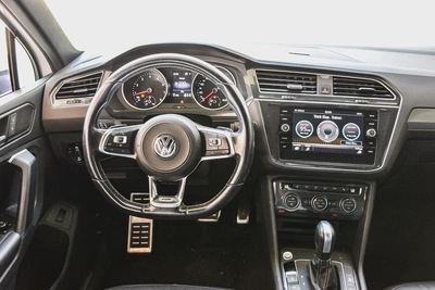 Volkswagen Tiguan R-Line 2019 - Korean Specs-13