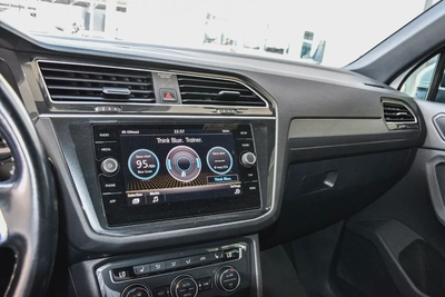 Volkswagen Tiguan R-Line 2019 - Korean Specs-17
