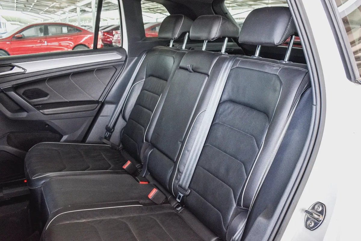 Volkswagen Tiguan R-Line 2019 - Korean Specs-12-12