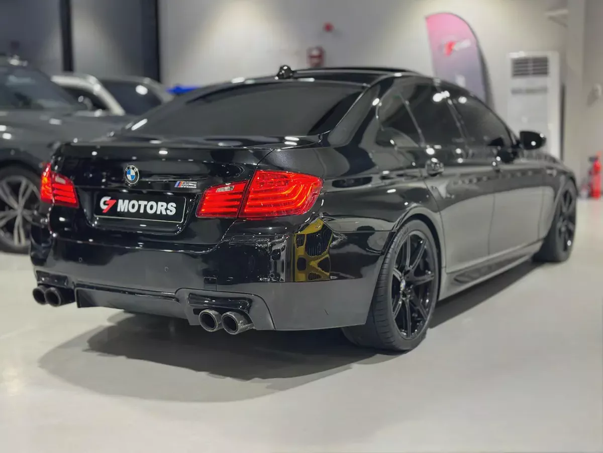 BMW M5 | 2014 | High-Performance Luxury Sedan.-1-1