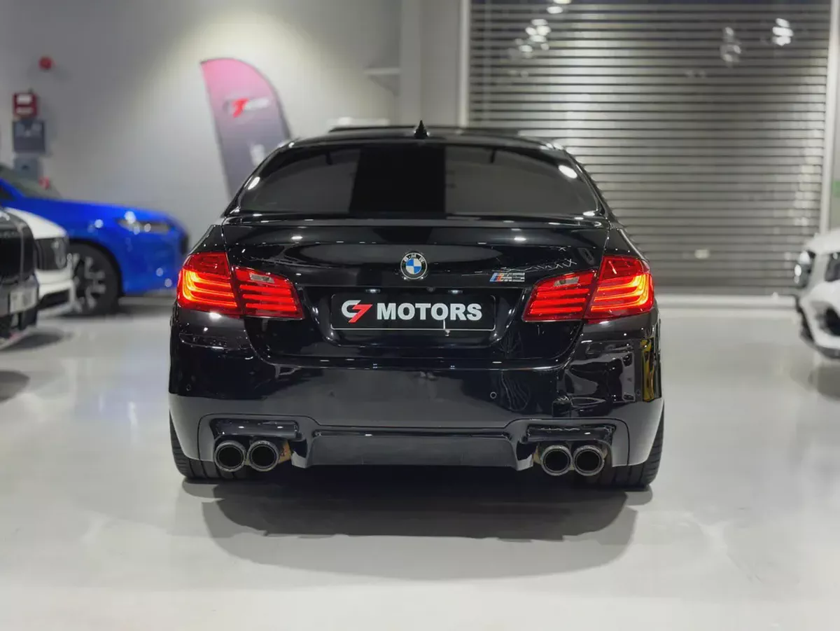 BMW M5 | 2014 | High-Performance Luxury Sedan.-4-4