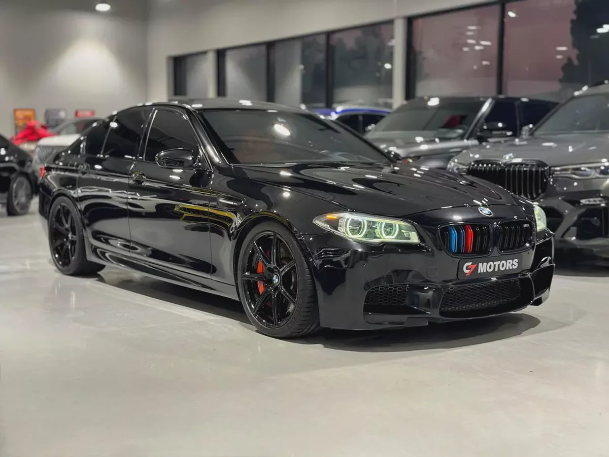 BMW M5 | 2014 | High-Performance Luxury Sedan.-5-5