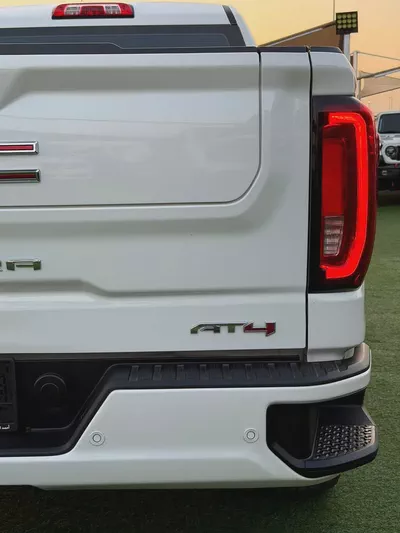 (2020) GMC SIERRA //AT4// GCC FULL OPTION -EXCELLENT CONDITION--16