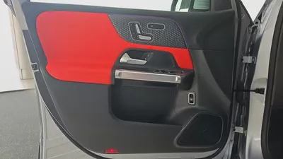 2025 Mercedes-Benz GLB 250 4MATIC | GCC Specs | 7 Seater SUV | Almost New | VSB 36806-3