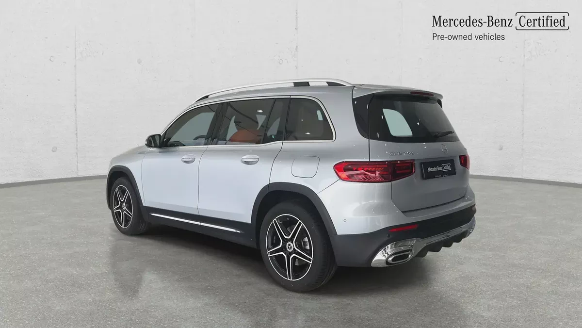 2025 Mercedes-Benz GLB 250 4MATIC | GCC Specs | 7 Seater SUV | Almost New | VSB 36806-14-14