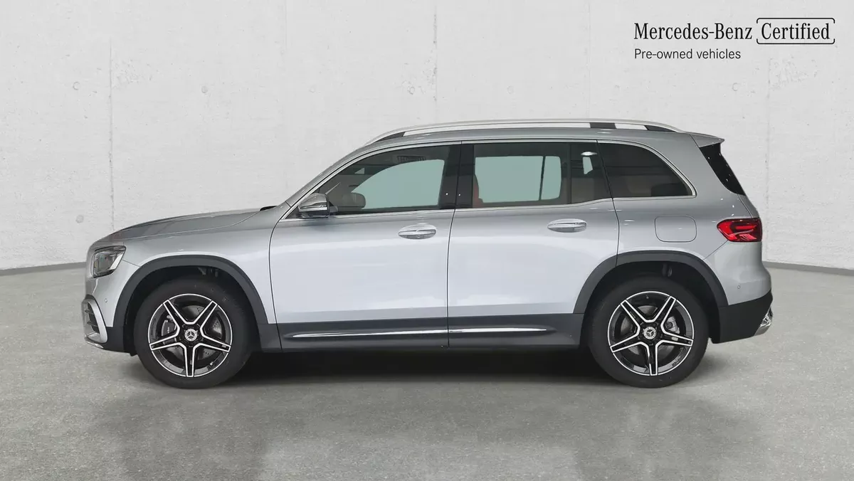2025 Mercedes-Benz GLB 250 4MATIC | GCC Specs | 7 Seater SUV | Almost New | VSB 36806-2-2