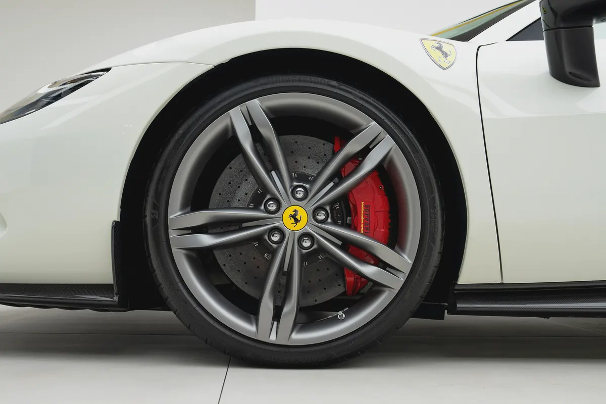 2025 Ferrari 296 GTS Standard - Korean Specs - Brand New
