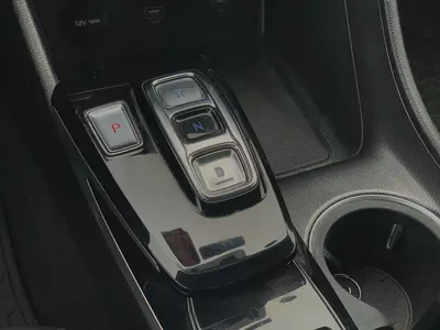 Hyundai Sonata 2021 model - GCC Specs - 2.0L 4-Cyl Hybrid engine-10