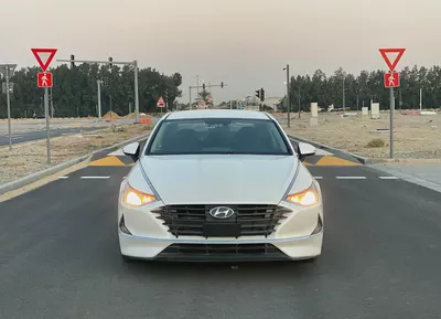 Hyundai Sonata 2021 model - GCC Specs - 2.0L 4-Cyl Hybrid engine-1