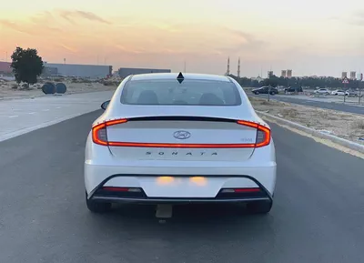 Hyundai Sonata 2021 model - GCC Specs - 2.0L 4-Cyl Hybrid engine-4