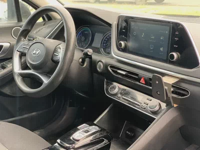Hyundai Sonata 2021 model - GCC Specs - 2.0L 4-Cyl Hybrid engine-8