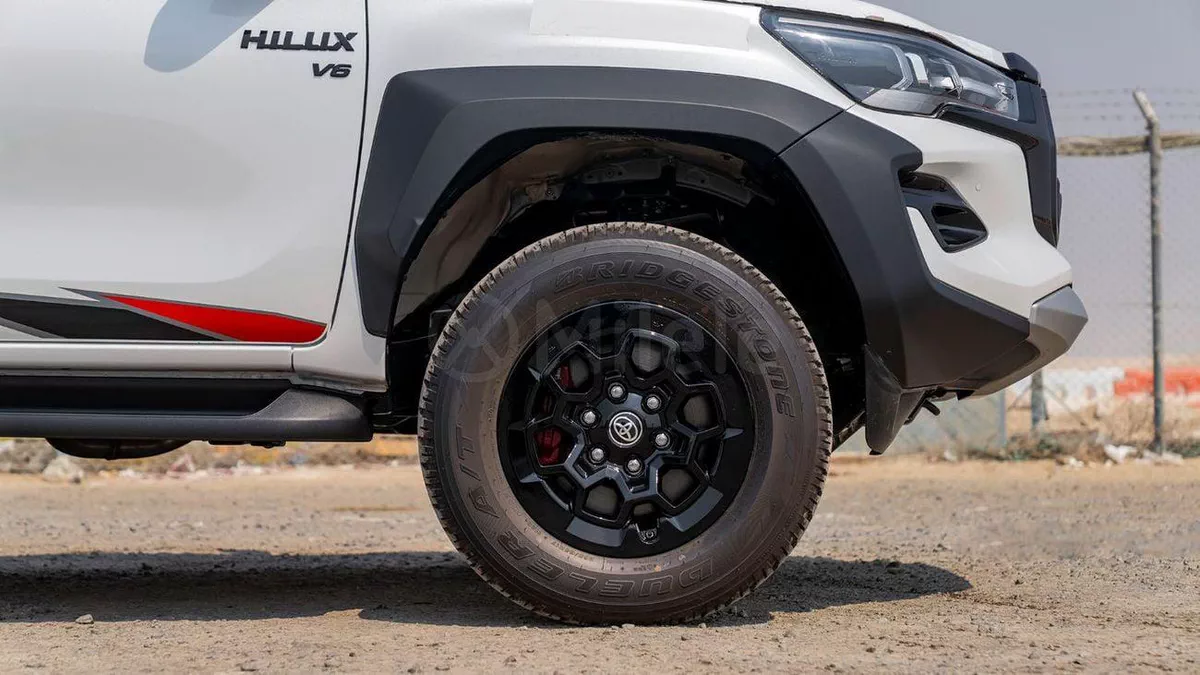 Toyota Hilux GR SPORT TOYOTA HILUX DC GR SPORT | 2-YEAR WARRANTY + SERVICE AVAILABLE | IN-HOUSE FINANCING | 0% DOWNPAYMENT-4-0