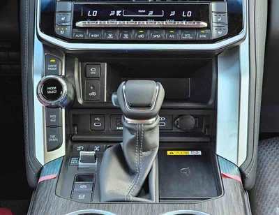 Toyota Land Cruiser VXR EXCL T-T || OMAN SPECS | 3.5L PETROL V6 | RADAR | SOFT CLOSE DOORS | 360*CAMERA | SUNROOF (CODE#-19