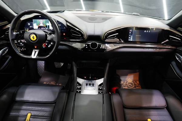 Ferrari Purosangue 2025