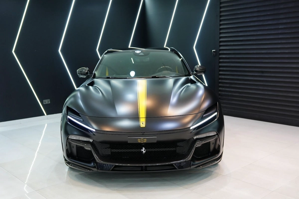 Ferrari Purosangue 2025