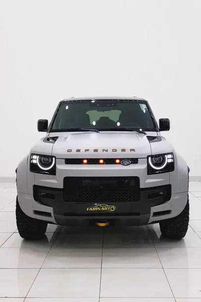 Land Rover Defender 110 Octa P635 2026 - Ultra High Performance Off-Roader-1