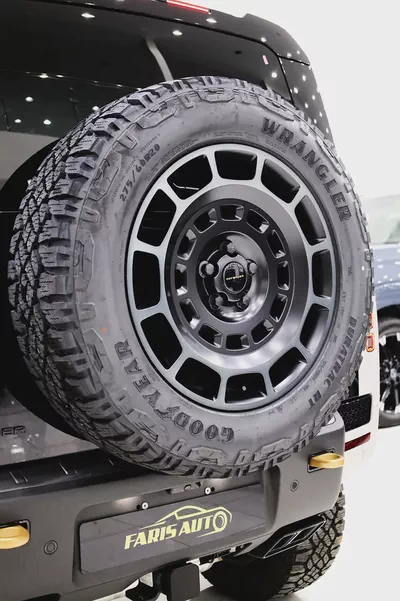 Land Rover Defender 110 Octa P635 2026 - Ultra High Performance Off-Roader-19