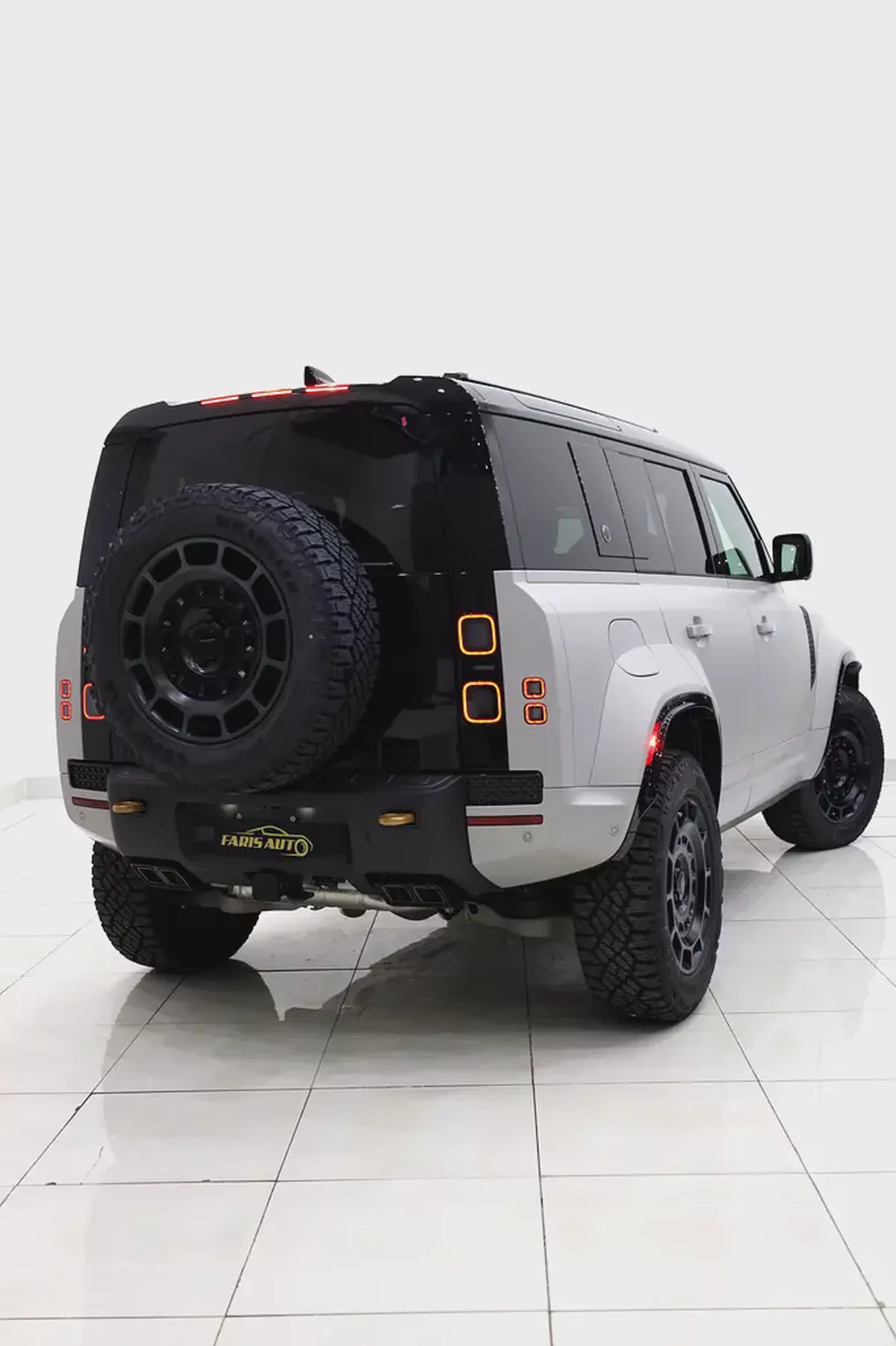 Land Rover Defender 110 Octa P635 2026 - Ultra High Performance Off-Roader-3-3