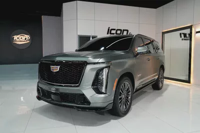 2023 Cadillac Escalade V | GCC Specs | Supercharged V8-2