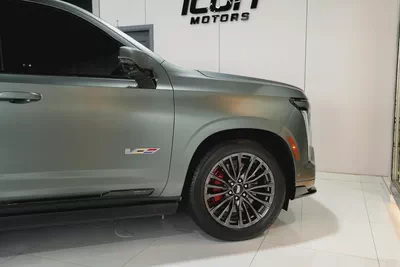 2023 Cadillac Escalade V | GCC Specs | Supercharged V8-3