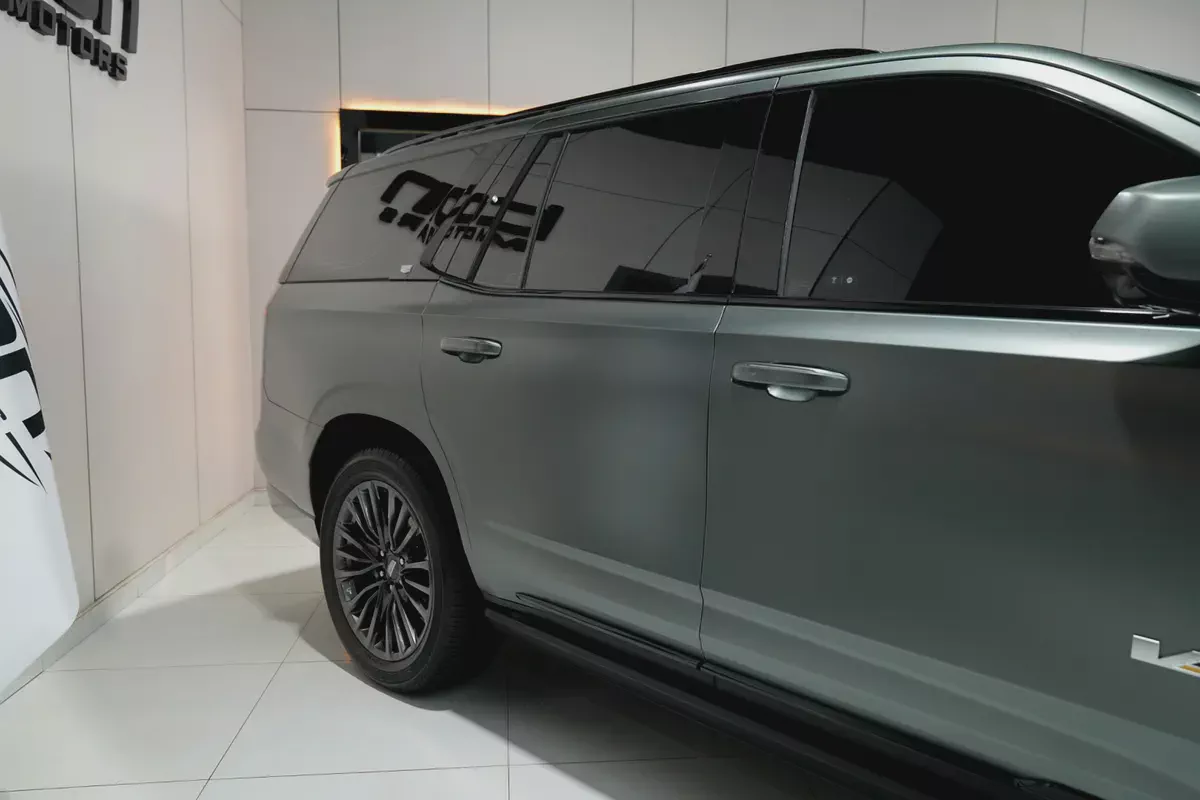 2023 Cadillac Escalade V | GCC Specs | Supercharged V8-19-19